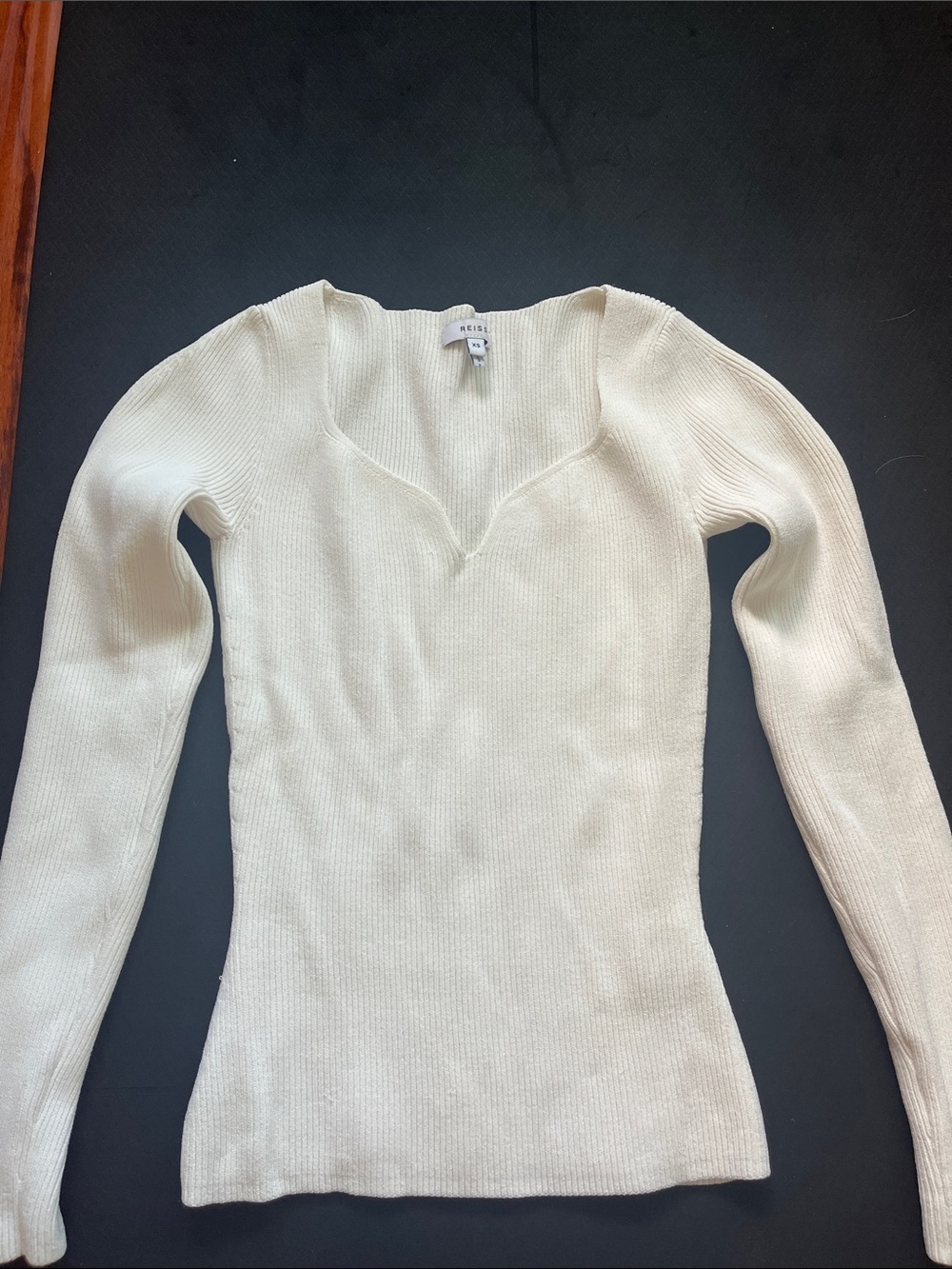 Reiss Women's Ivory sweetheart shaped neckline Ribbed Knit Sweater